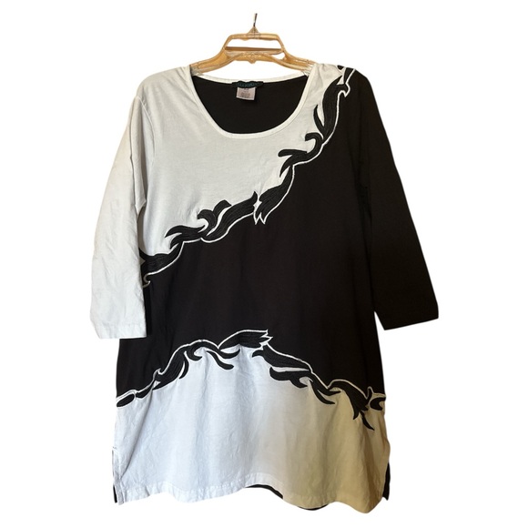 Ulla Popken Black White Embroidered Tunic Top Sz 16/18 Cotton Relaxed 3/4 Sleeve - Picture 1 of 6